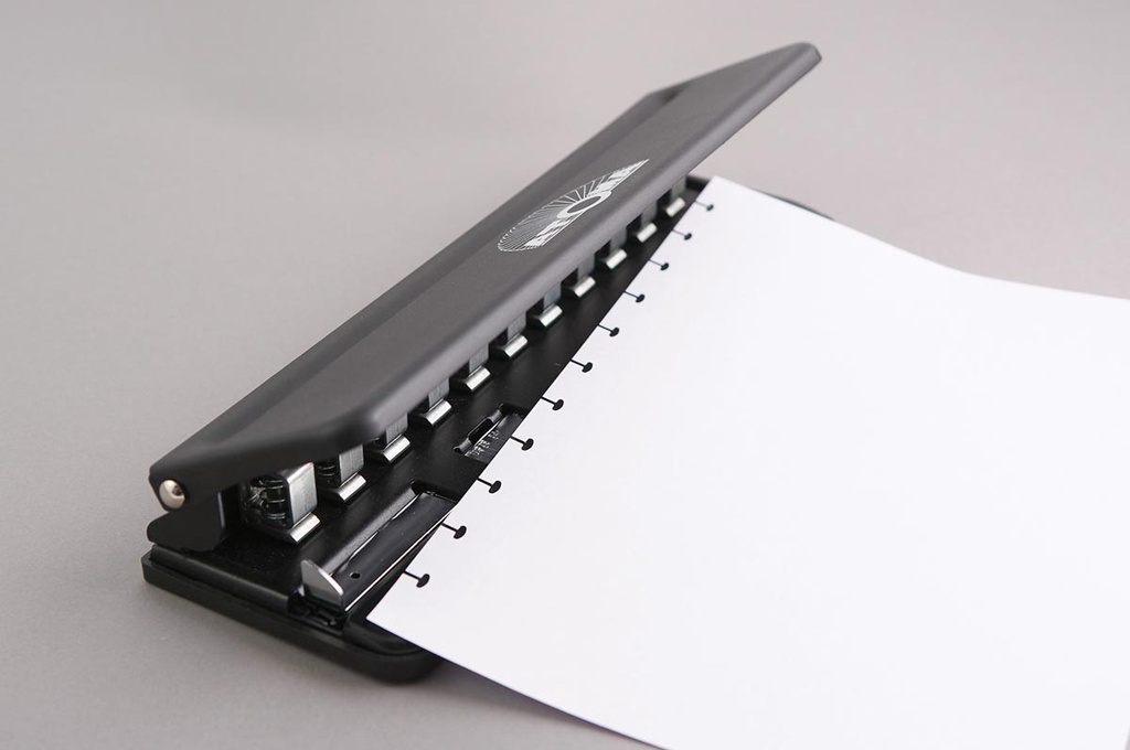 Perforator Atoma max. 11-gaats zwart