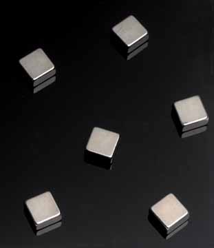 Magneet Naga Super Strong voor magnetisch glasbord 10x10x5mm stalen kubus (6)