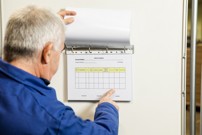 [KAN-181110] Displaysteun Tarifold magnetisch aluminium 4-rings